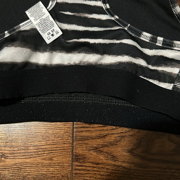 Nike sports bra - Picture 4 of 6